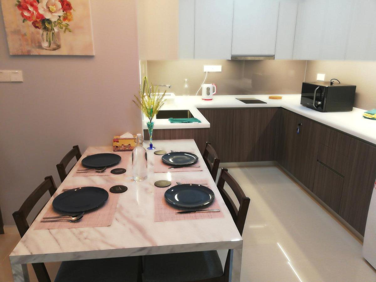 Suasana Jb At Jb Center Luxury Modern & Rustic 1Br Apt For Bussiness,Vacation Trips Johor Bahru Ngoại thất bức ảnh