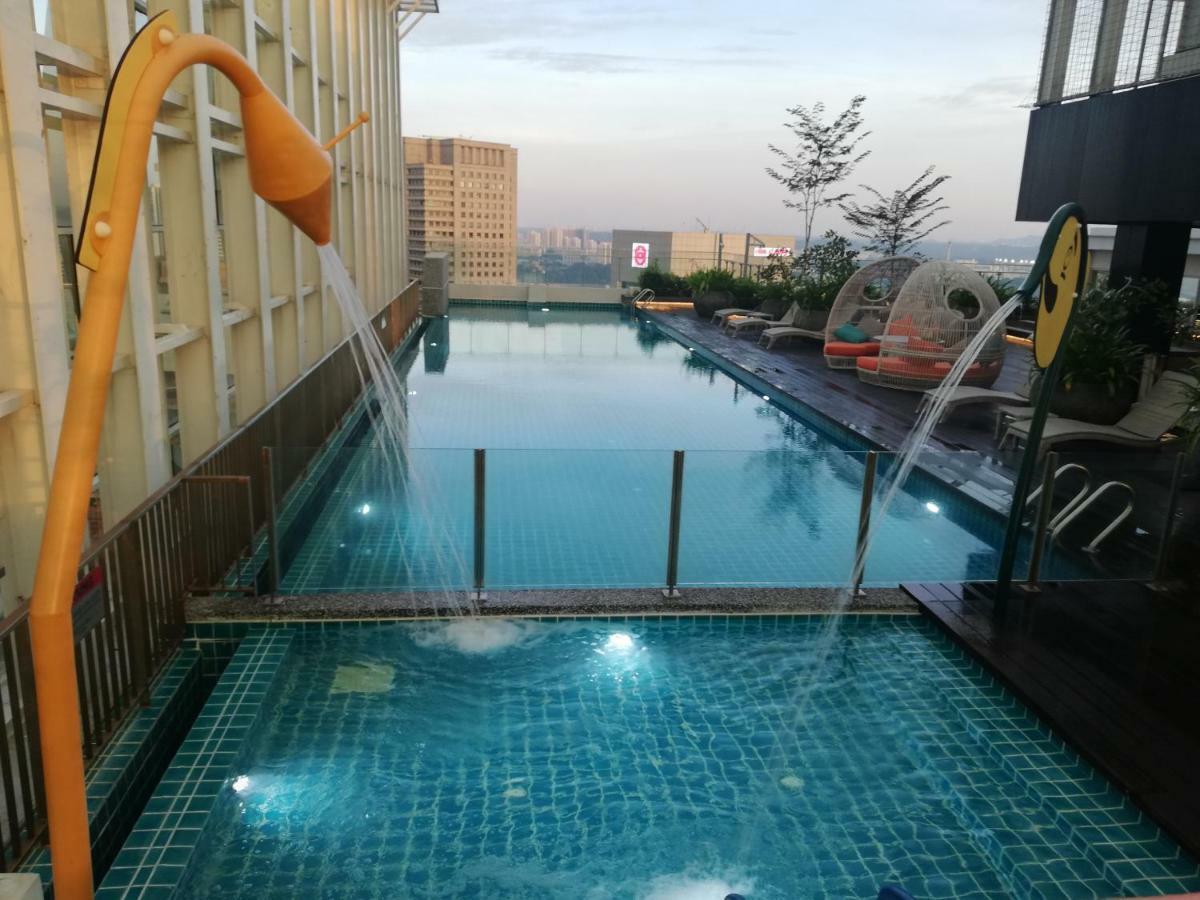 Suasana Jb At Jb Center Luxury Modern & Rustic 1Br Apt For Bussiness,Vacation Trips Johor Bahru Ngoại thất bức ảnh